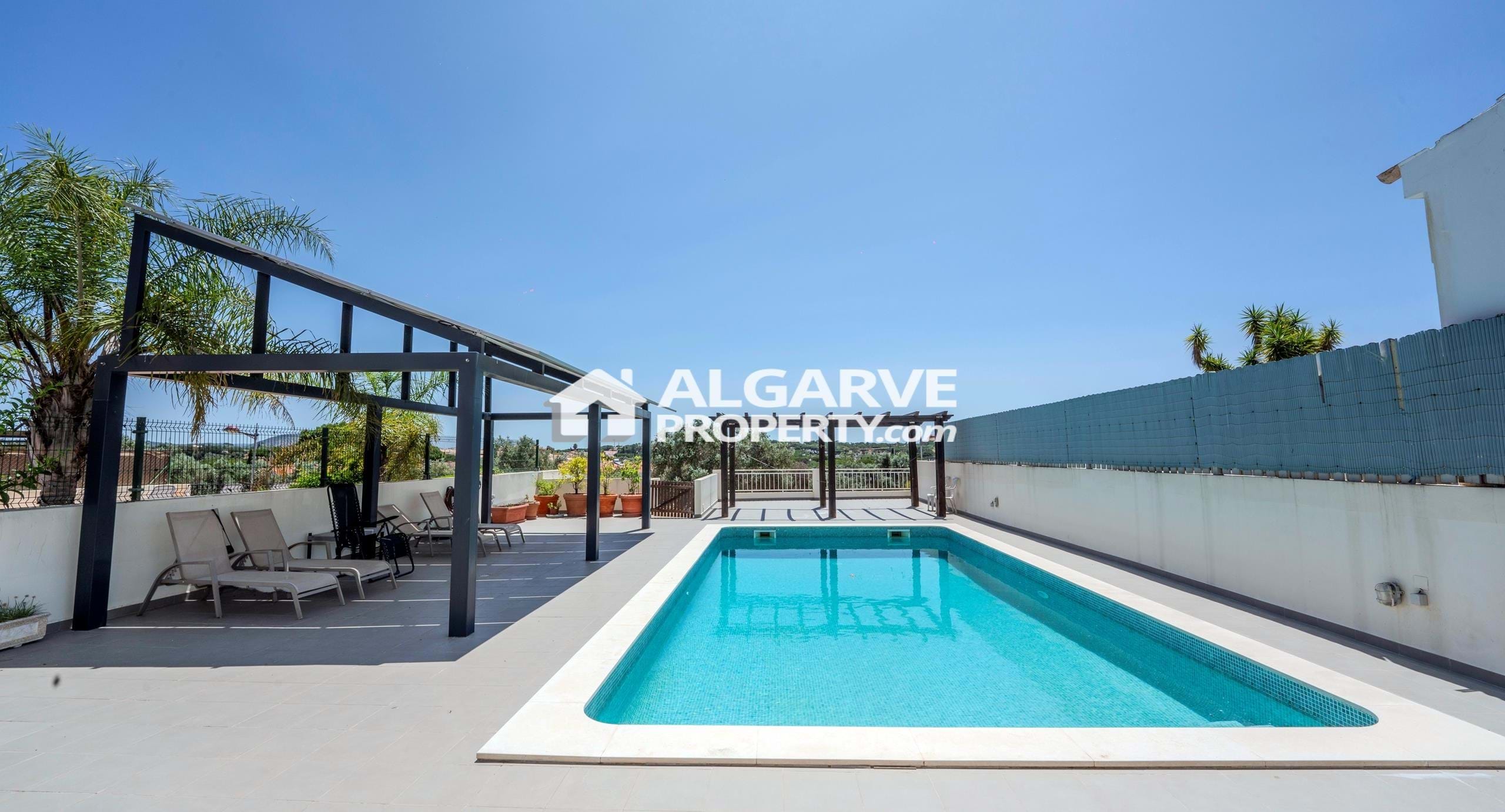 House in Quarteira - view 1