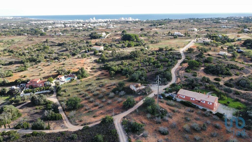 Land in Pera - view 1