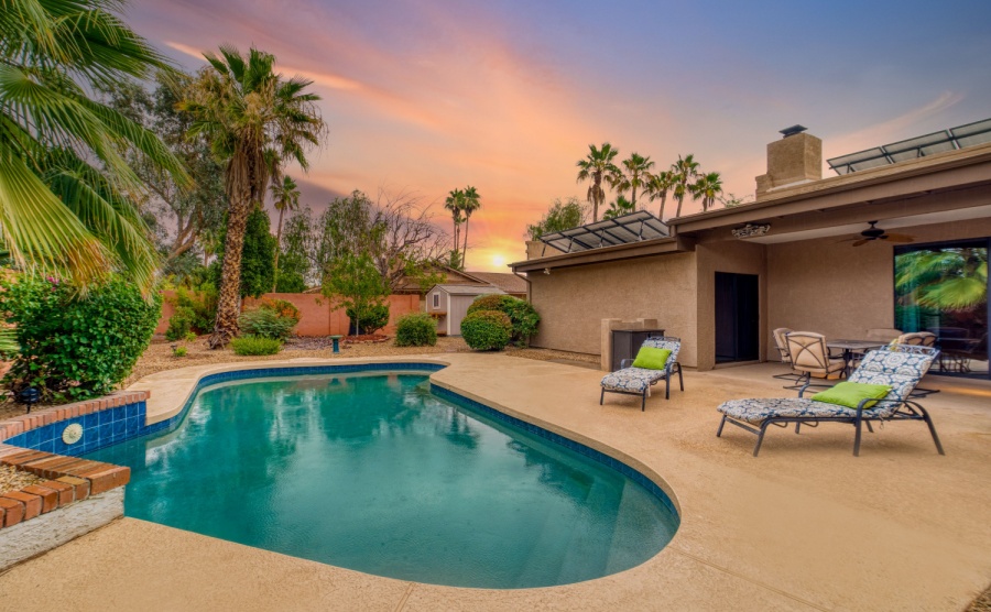 A large pool behind an Orlando home