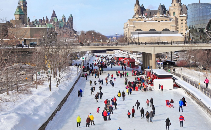 People skating down Ottawa's Rideau canal