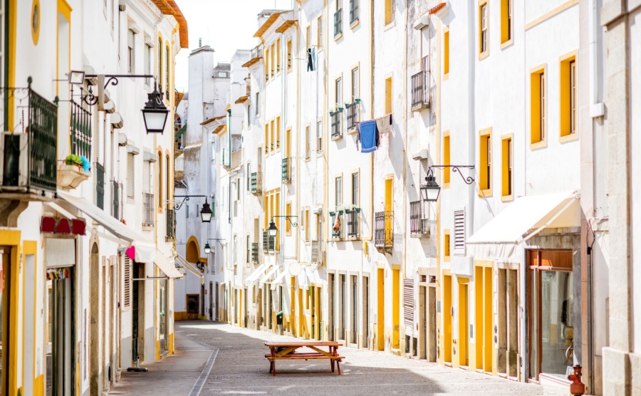 One of Evora's historic streets