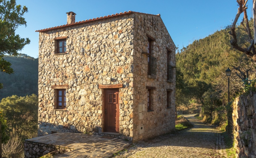 A shepherd's cottage in Leiria