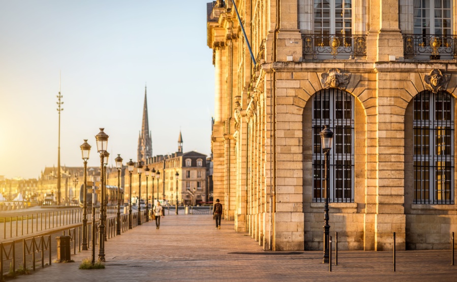 A Bordeaux square