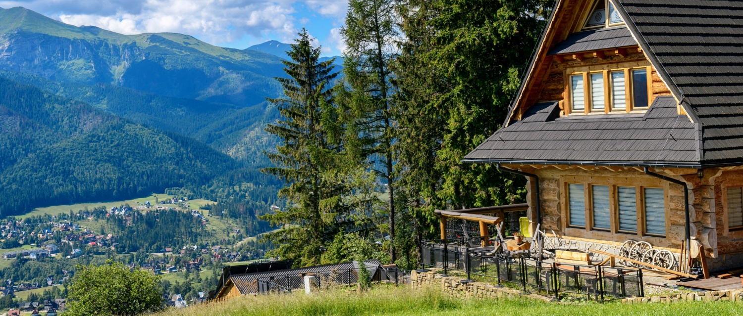 A mountain lodge overlooking mountains