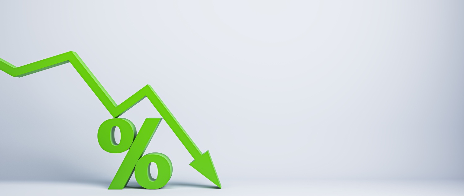 A green line showing falling mortgage rates