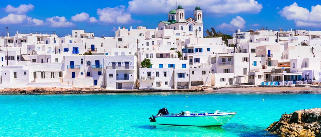 Budget or bling, the Cyclades are rich in Greek charm